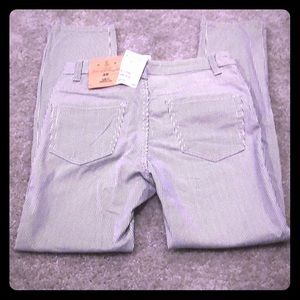 Brand New W/Tags Cropped Leg Jeans